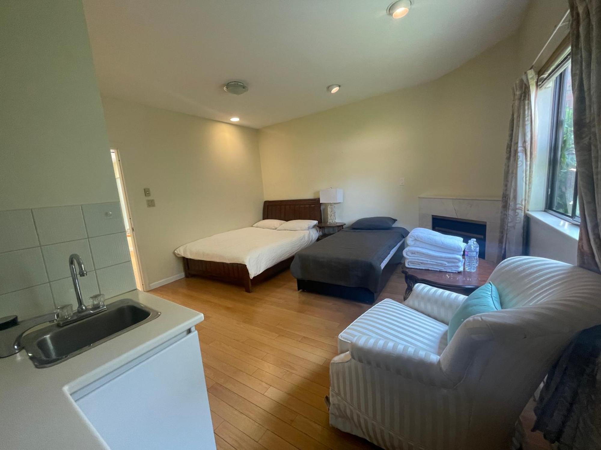 Stylish & Central Vancouver Retreat - Steps From Local Attractions! Apartment Ngoại thất bức ảnh